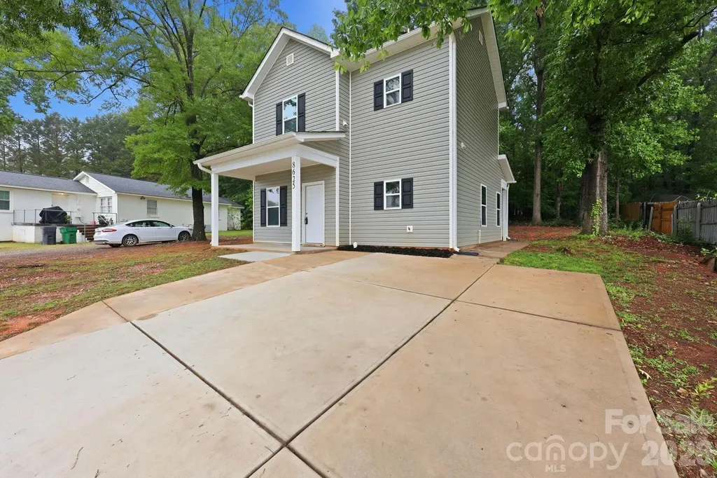8625 Terra Cotta Drive Charlotte NC 28215