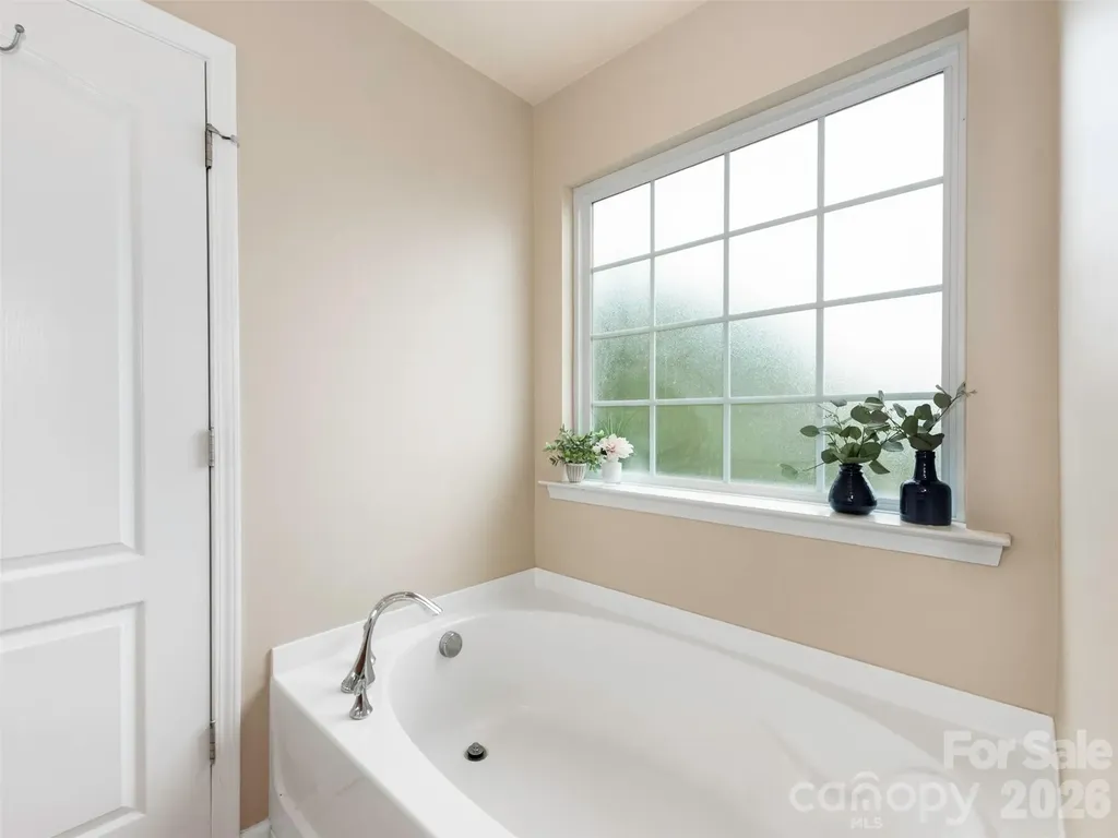 1100 Mountain Laurel Court Matthews NC 28104