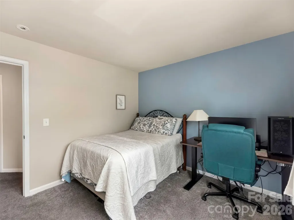 1100 Mountain Laurel Court Matthews NC 28104