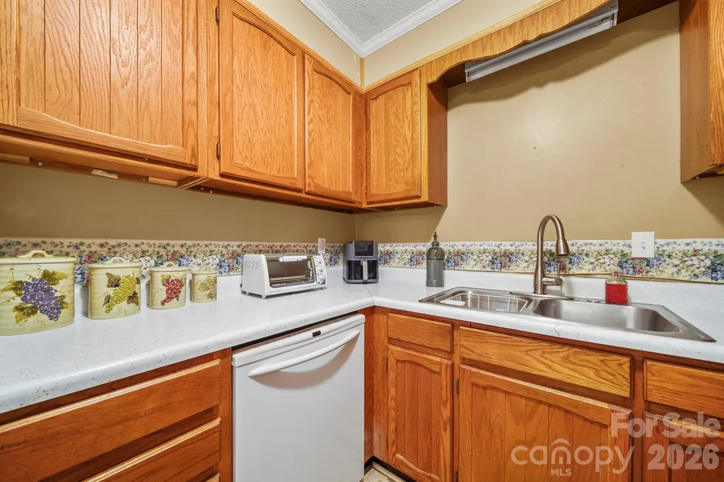 109 Carriage House Drive Kannapolis NC 28081