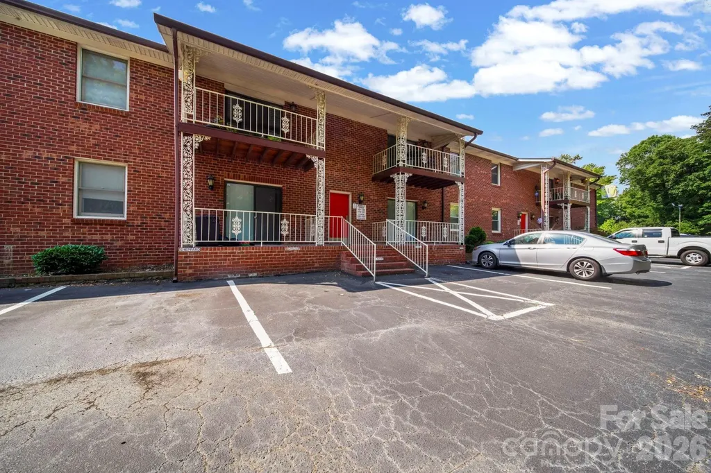 109 Carriage House Drive Kannapolis NC 28081