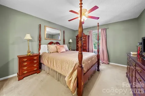 109 Carriage House Drive Kannapolis NC 28081