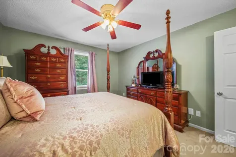 109 Carriage House Drive Kannapolis NC 28081
