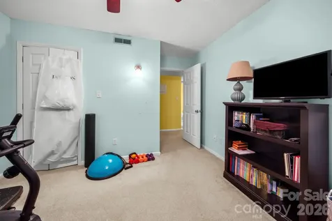 109 Carriage House Drive Kannapolis NC 28081