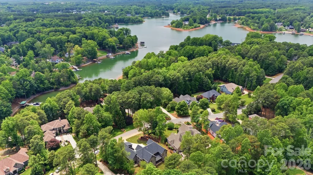 7607 Cottonwood Drive Denver NC 28037