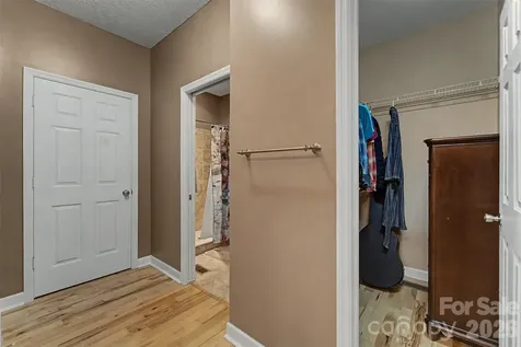 77 Pigeon Creek Trail Bryson City NC 28713