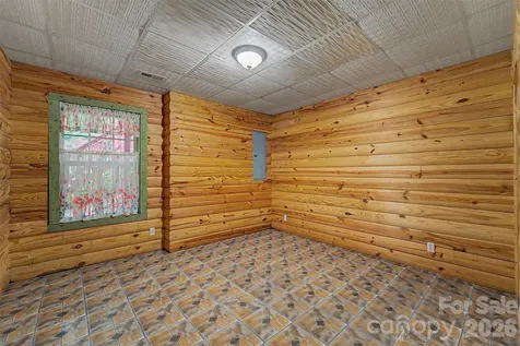 77 Pigeon Creek Trail Bryson City NC 28713