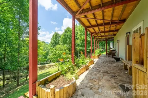 77 Pigeon Creek Trail Bryson City NC 28713