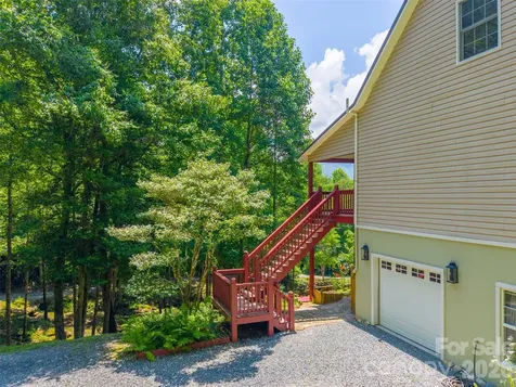 77 Pigeon Creek Trail Bryson City NC 28713