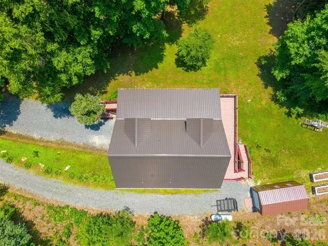 77 Pigeon Creek Trail Bryson City NC 28713