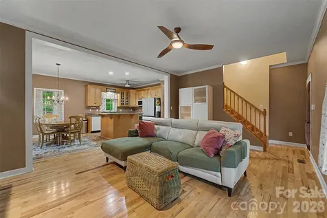 77 Pigeon Creek Trail Bryson City NC 28713