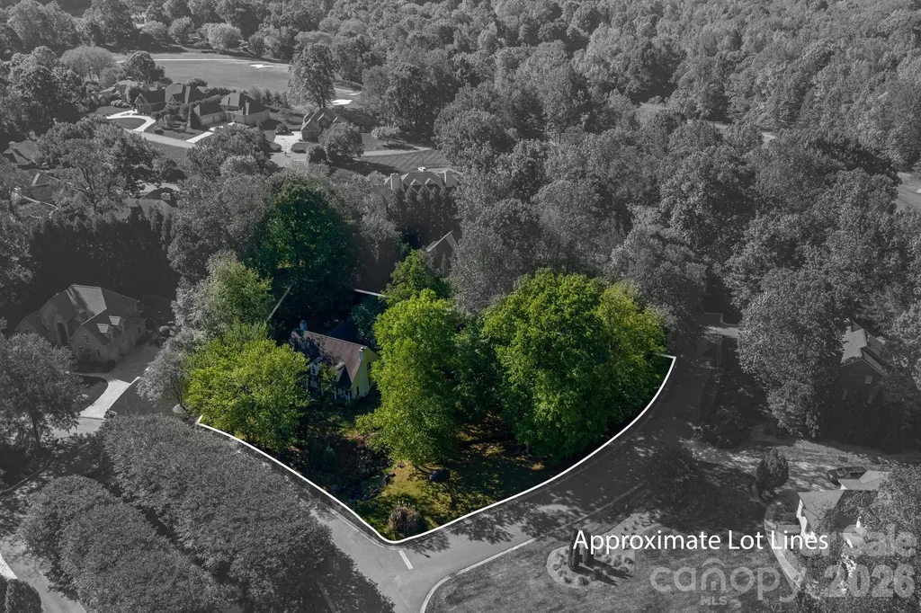 1027 Dan Maples Drive Cramerton NC 28032