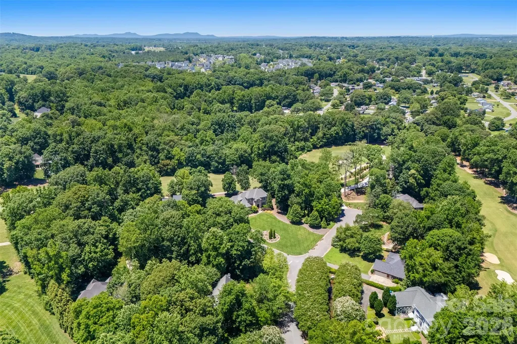 1027 Dan Maples Drive Cramerton NC 28032