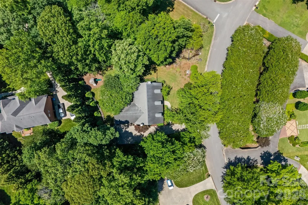 1027 Dan Maples Drive Cramerton NC 28032