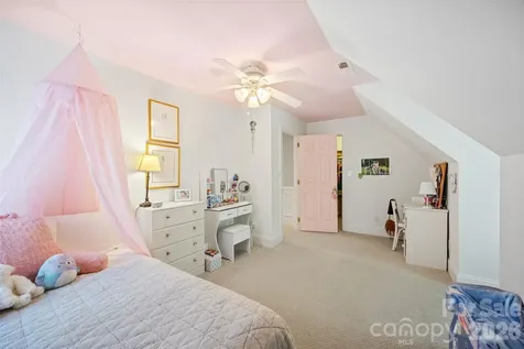 1027 Dan Maples Drive Cramerton NC 28032