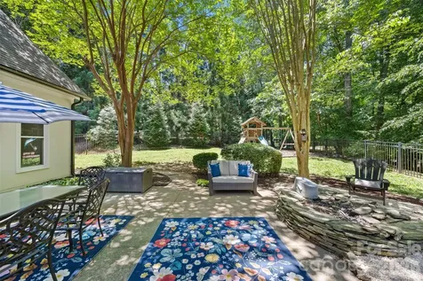 1027 Dan Maples Drive Cramerton NC 28032