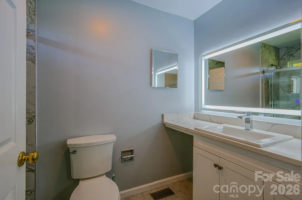 102 Forest Lake Drive Asheville NC 28803