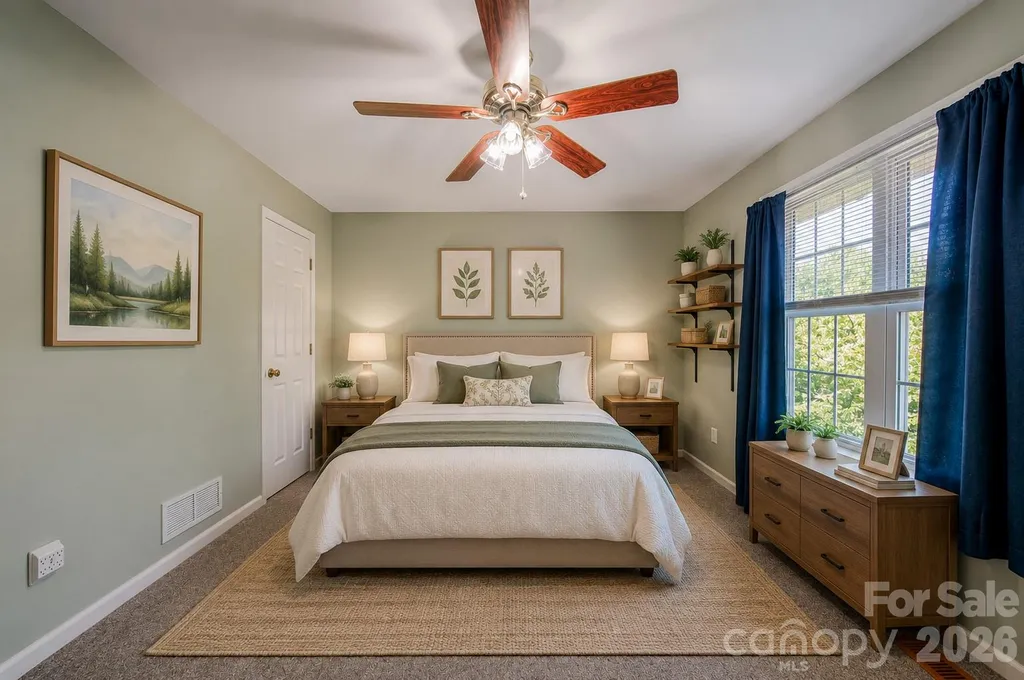 102 Forest Lake Drive Asheville NC 28803