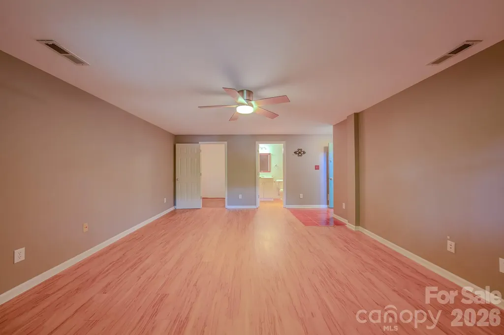 102 Forest Lake Drive Asheville NC 28803