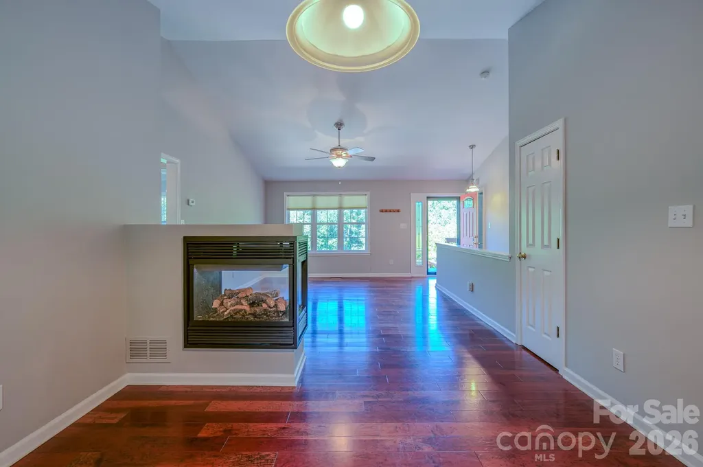 102 Forest Lake Drive Asheville NC 28803
