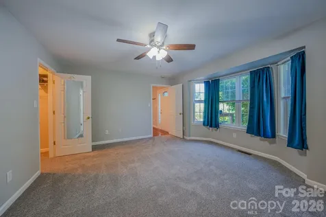 102 Forest Lake Drive Asheville NC 28803