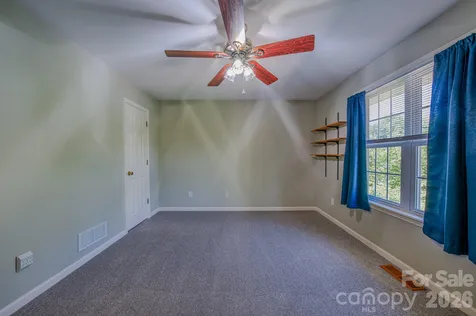 102 Forest Lake Drive Asheville NC 28803