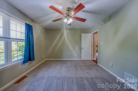 102 Forest Lake Drive Asheville NC 28803