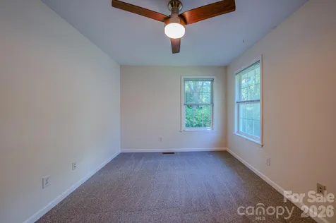 102 Forest Lake Drive Asheville NC 28803