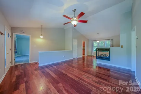 102 Forest Lake Drive Asheville NC 28803