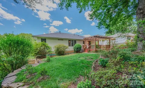 102 Forest Lake Drive Asheville NC 28803