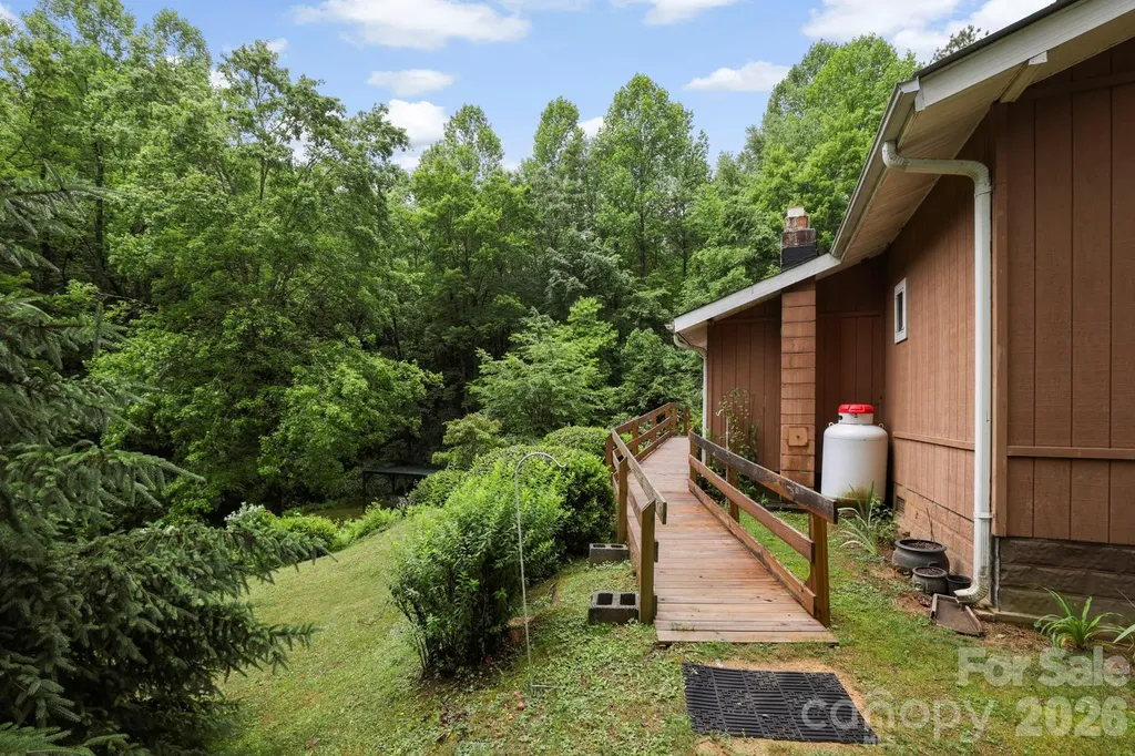 153 Gray Fox Road Rosman NC 28772