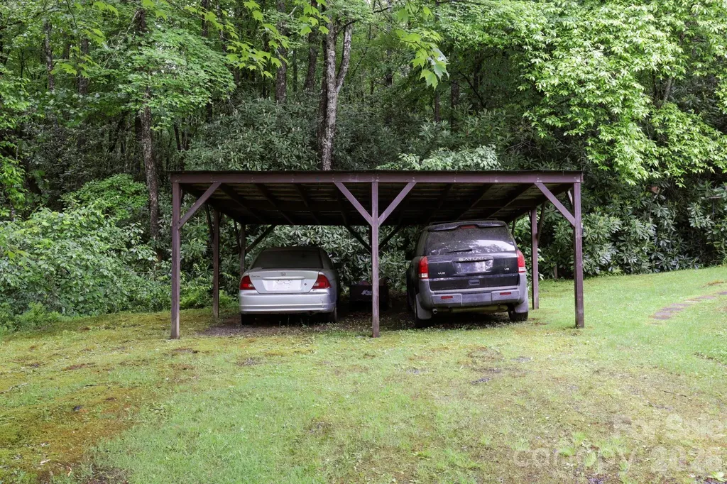 153 Gray Fox Road Rosman NC 28772