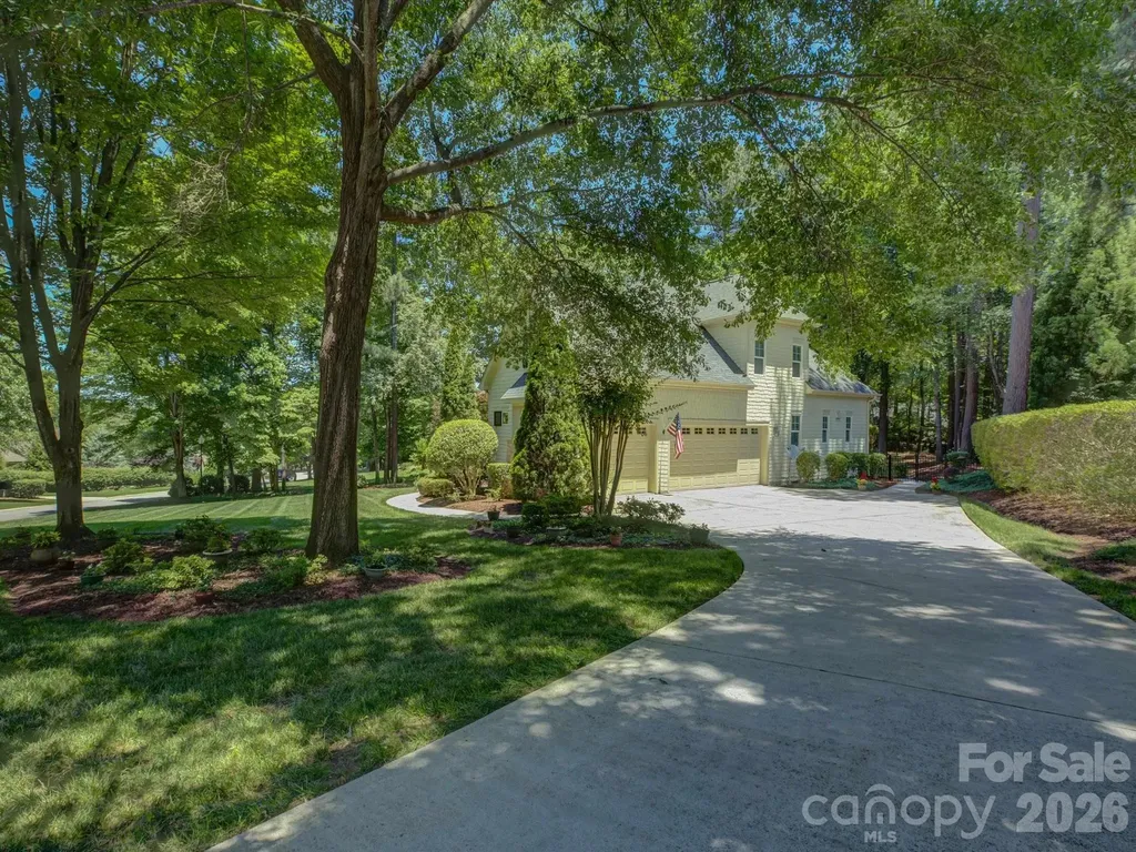 3912 Lake Spring Cove Court Denver NC 28037