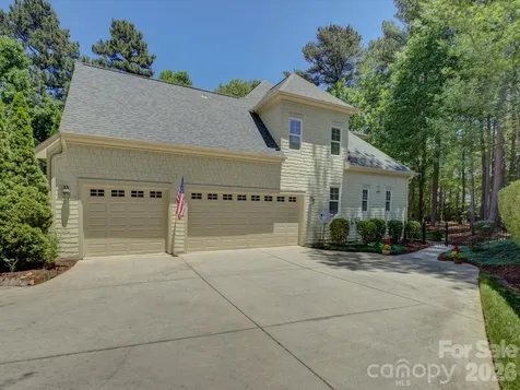 3912 Lake Spring Cove Court Denver NC 28037