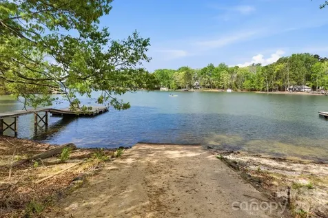 21213 Lake Run Drive Charlotte NC 28278