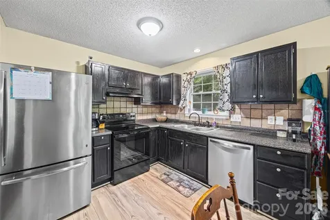 30 Seventh Street York SC 29745