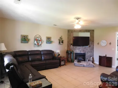 5402 Griffith Road Monroe NC 28112