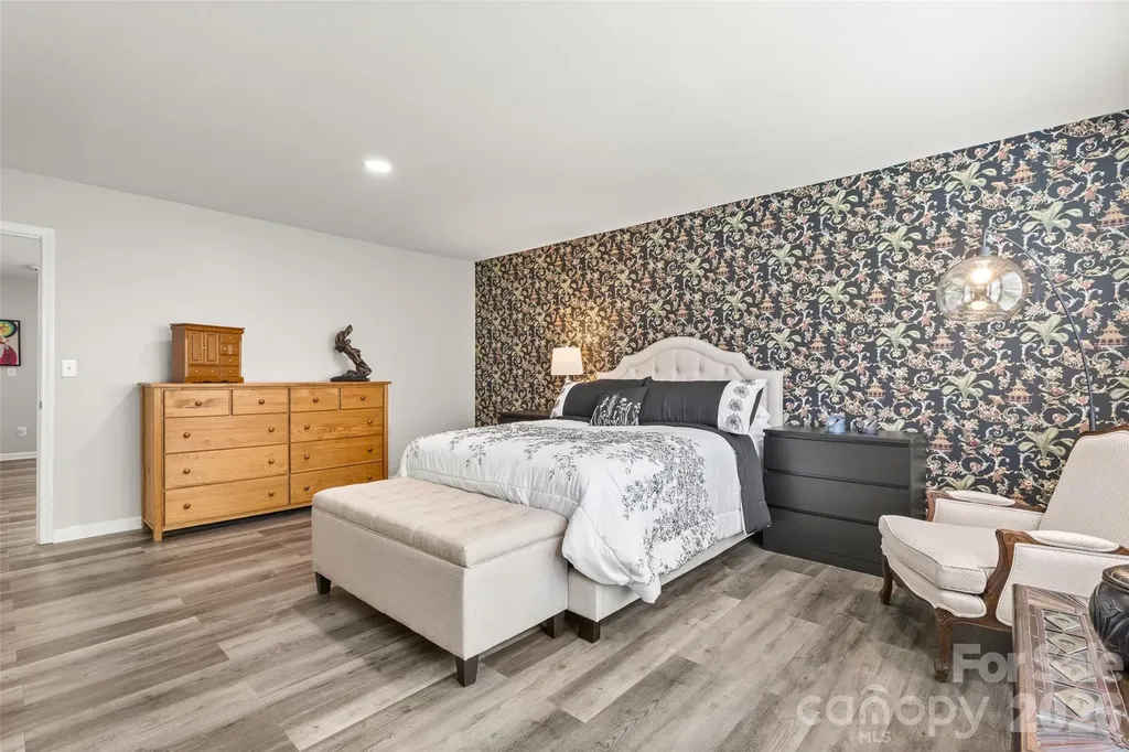 928 Newfound Hollow Drive Charlotte NC 28214