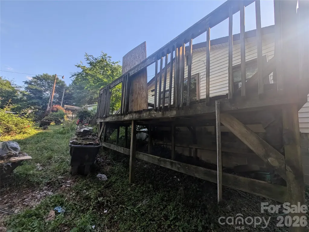 1218-B Essex Street Gastonia NC 28052