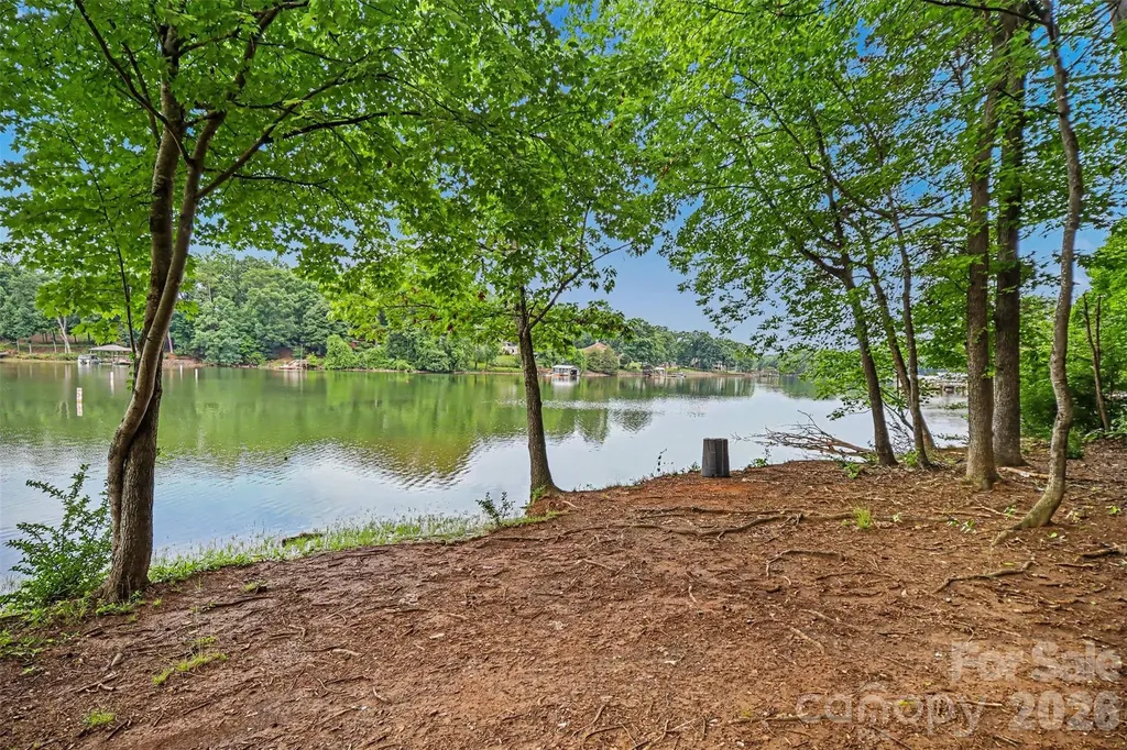10718 Cove Point Drive Charlotte NC 28278