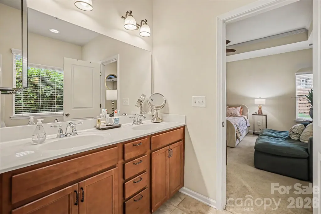 10718 Cove Point Drive Charlotte NC 28278
