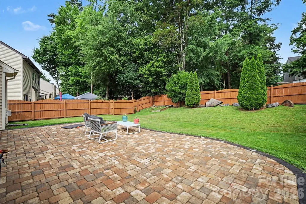 10718 Cove Point Drive Charlotte NC 28278