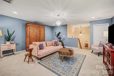 10718 Cove Point Drive Charlotte NC 28278