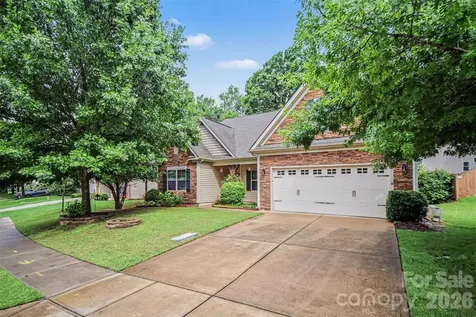 10718 Cove Point Drive Charlotte NC 28278