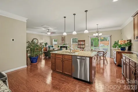 10718 Cove Point Drive Charlotte NC 28278