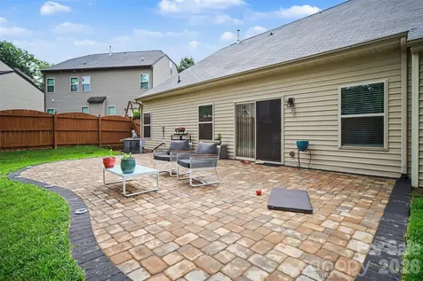 10718 Cove Point Drive Charlotte NC 28278