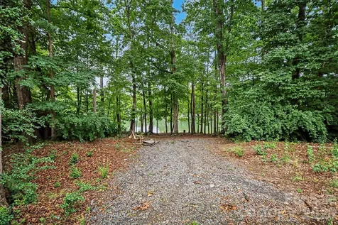 10718 Cove Point Drive Charlotte NC 28278