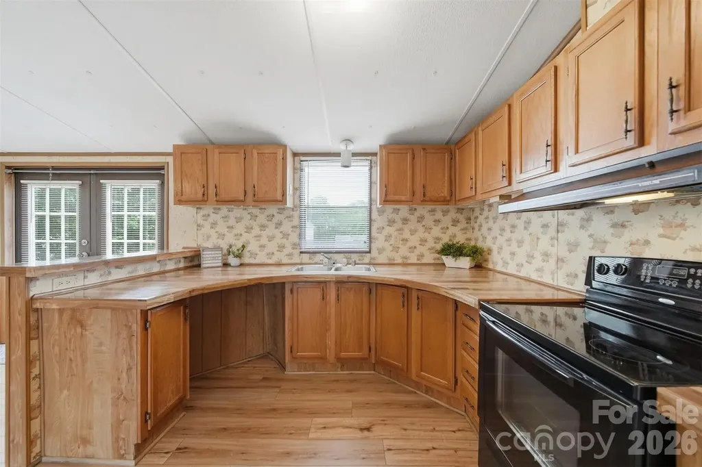 3617 Sulphur Springs Road NE Hickory NC 28601