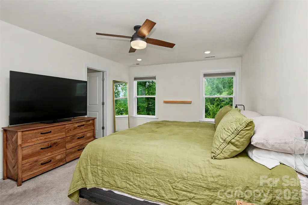 1010 Moffatt Lane Matthews NC 28105