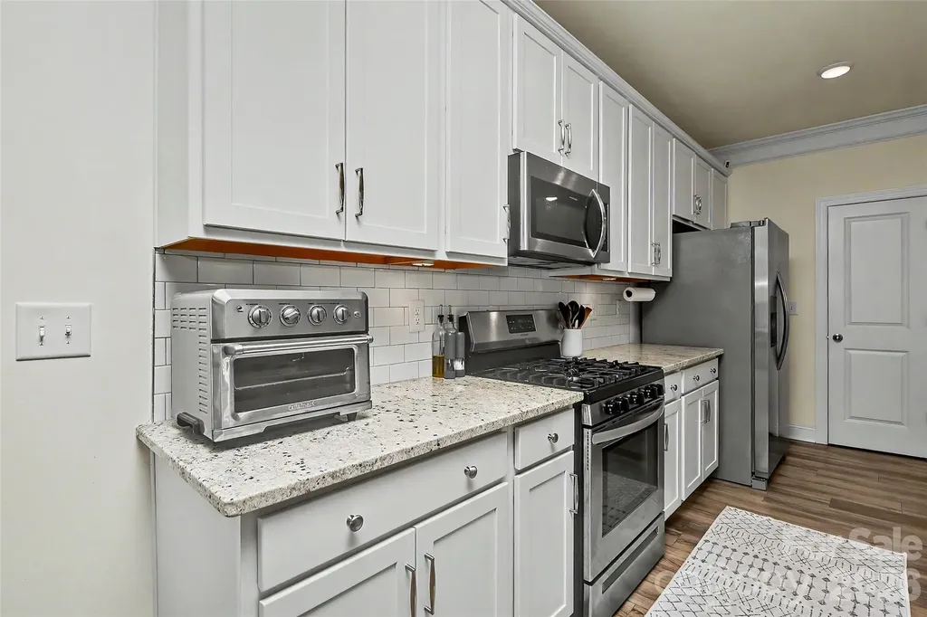1010 Moffatt Lane Matthews NC 28105